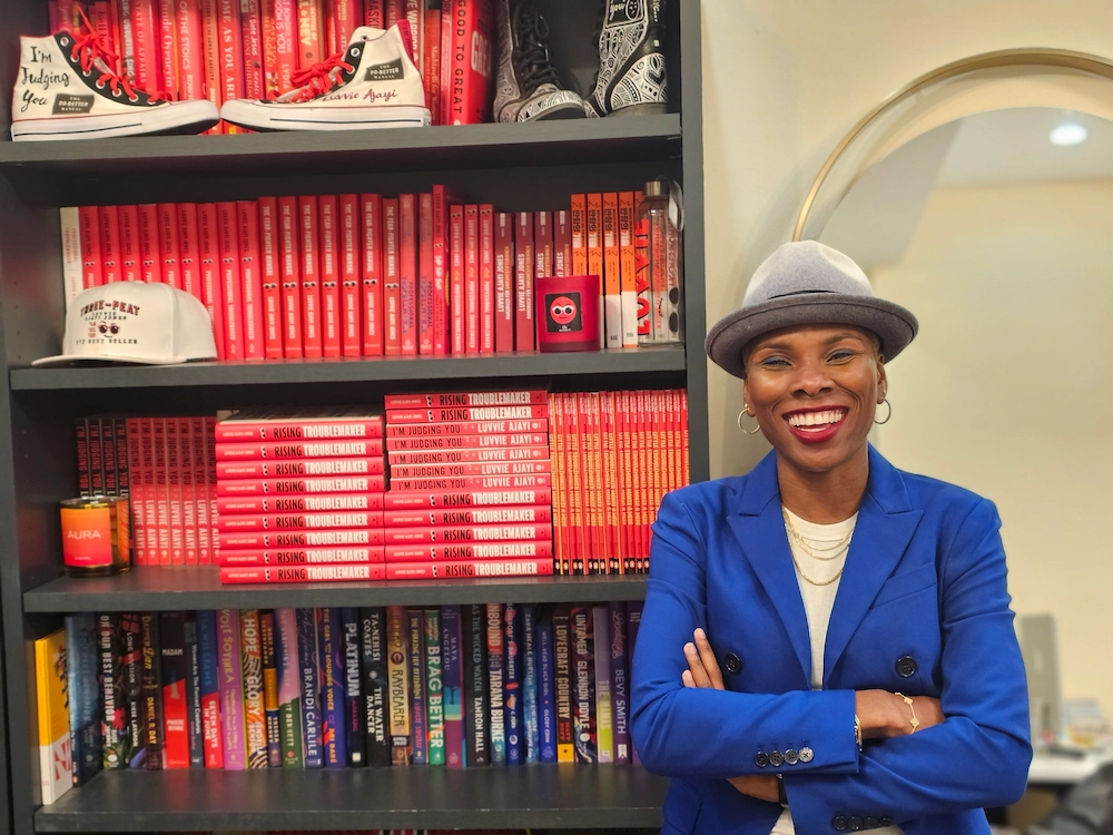 Luvvie and her Bookshelf